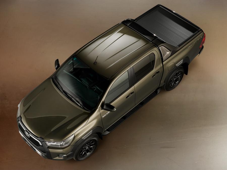  Toyota Hilux Invincible Double Cab 2020 года  (WW) (фото 22 из 33)